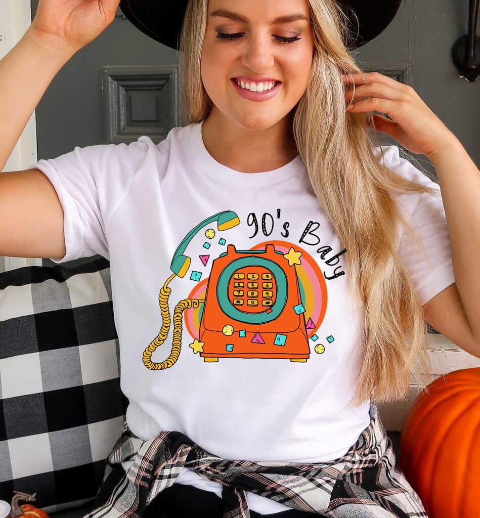 Biała damska koszulka z nadrukiem retro 90's B9