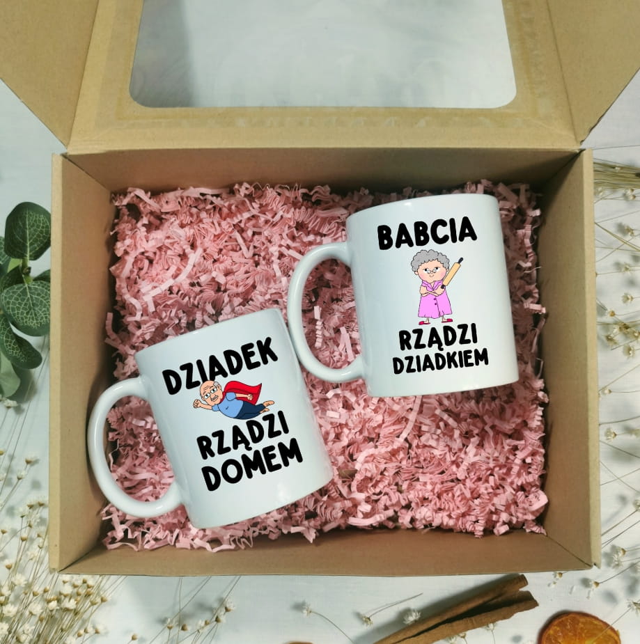 Zestaw prezentowy dla Babci i Dziadka - ZESTAW 2 KUBKÓW DLA DZIADKA I BABCI