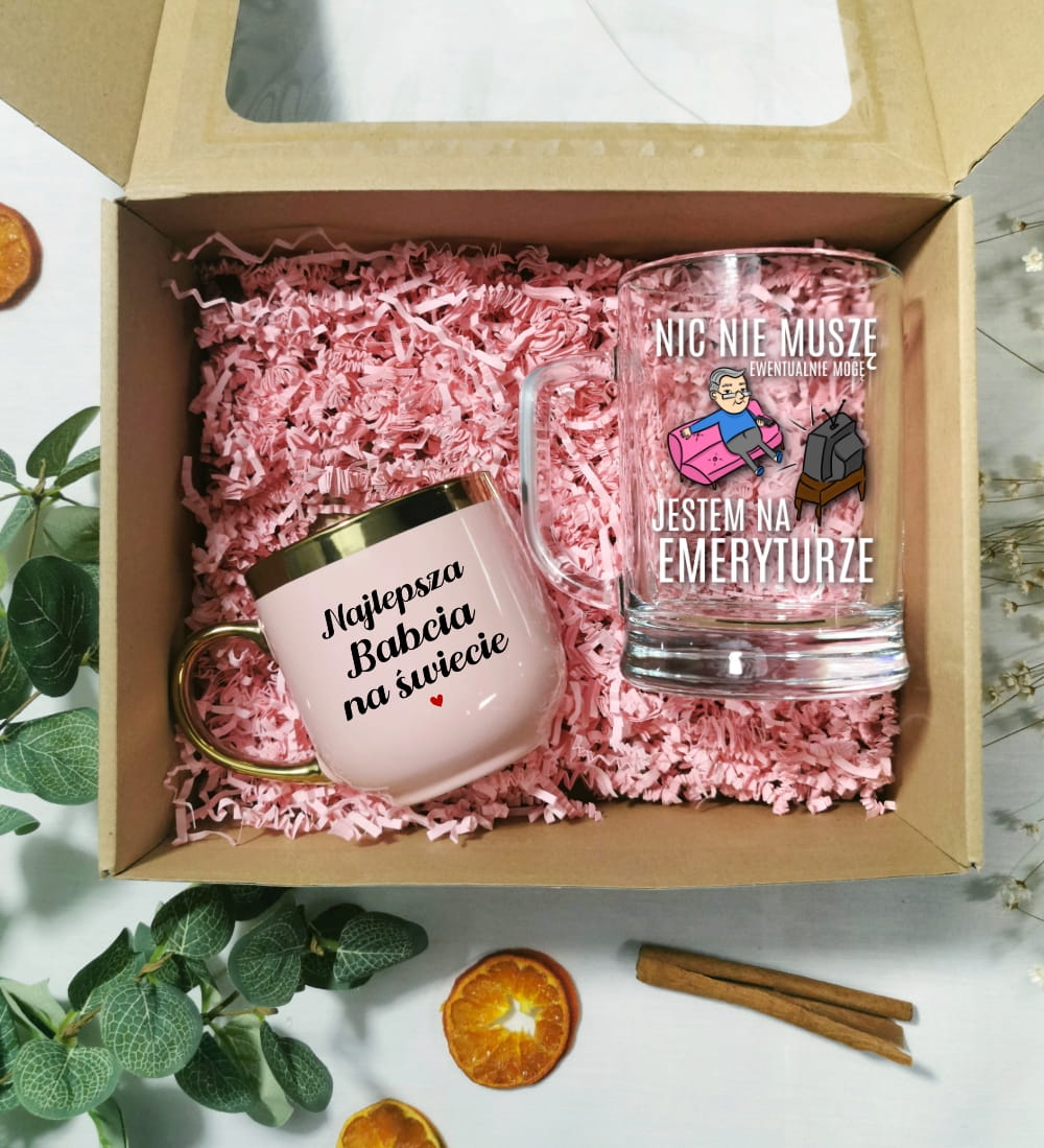 Zestaw prezentowy dla Babci i Dziadka - KUBEK DLA BABCI ORAZ KUFEL DLA DZIADKA
