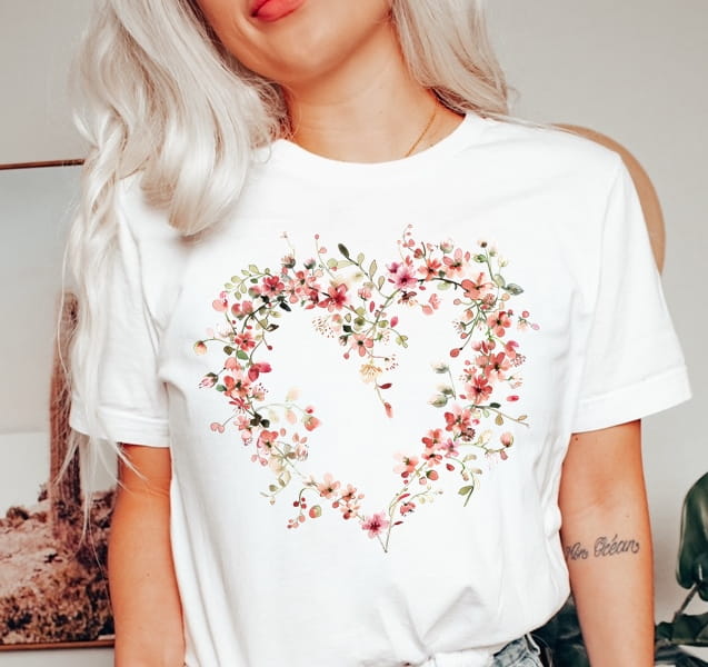 Damska koszulka z sercem