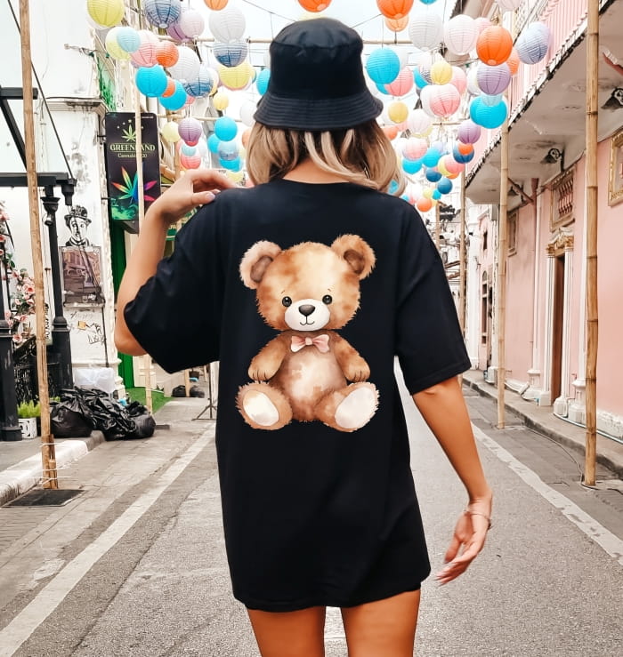 Czarna koszulka OVERSIZE damska z nadrukiem z tyłu - pluszowymiś3