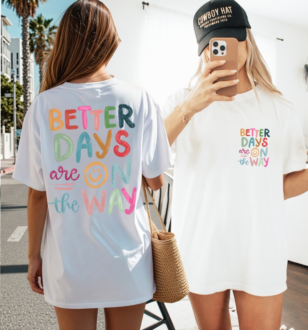 Biała damska koszulka oversize