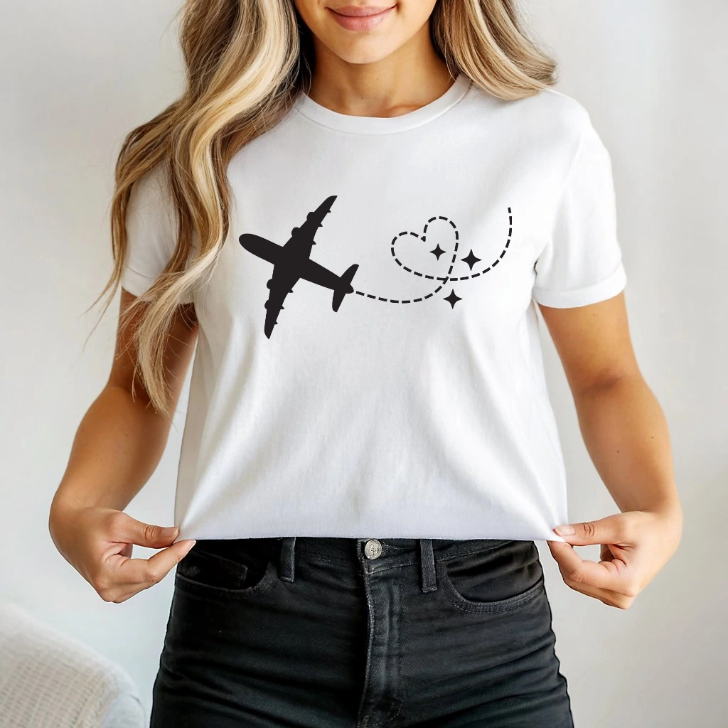 Koszulka biała z nadrukiem samolotu dla miłośnika podróży c182