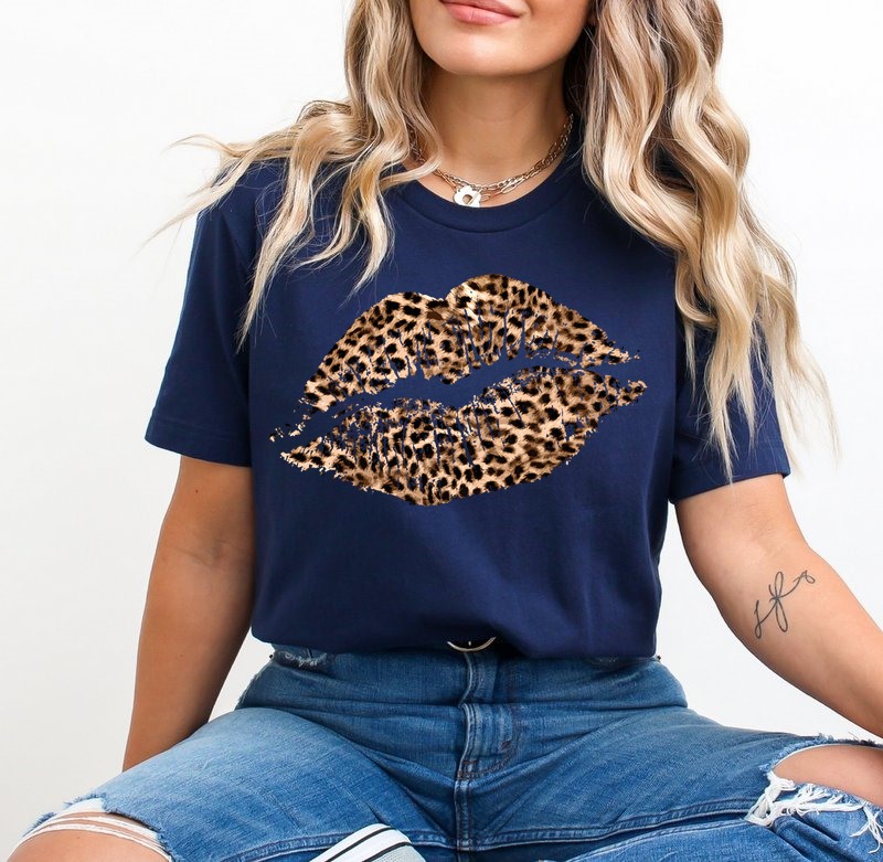 Koszulka z ustami w panterkę - kolor granatowy