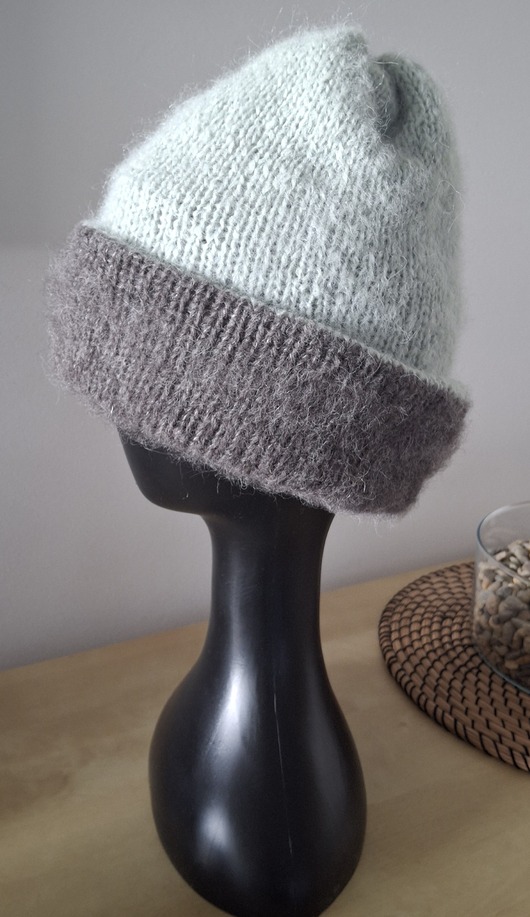 Czapka Fluffy z alpaki dwustronna mięta - ciemno szara