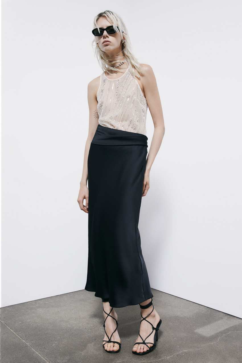 Satynowa spódnica midi z drapowaniem