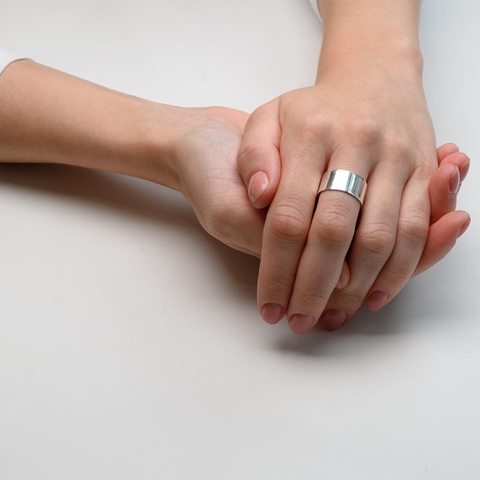 Szeroki, srebrny, pierścionek-obrączka, doginana . szer. 1,0cm