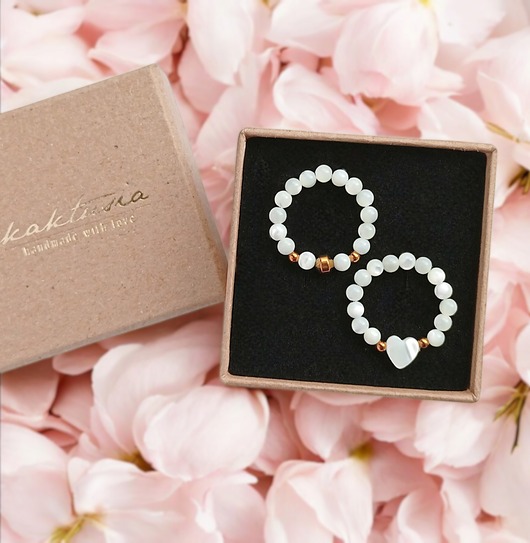 Dla MAMY : zestaw pierścionków : muszla biała z serduszkiem