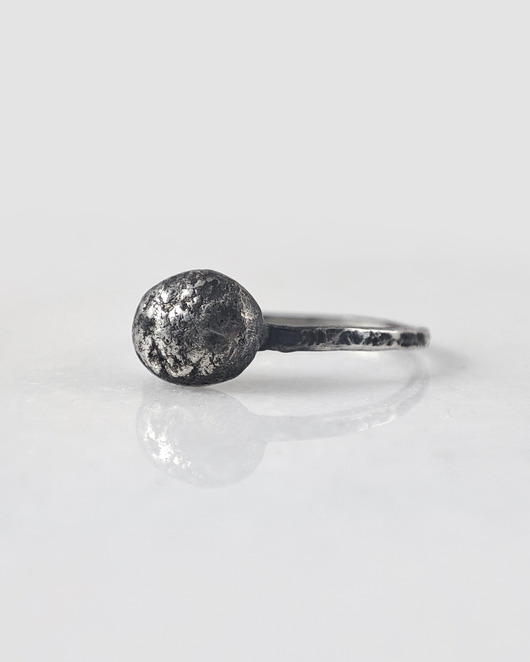 Pierścionek Kamyk - rozm. 16 - srebrny - unikat