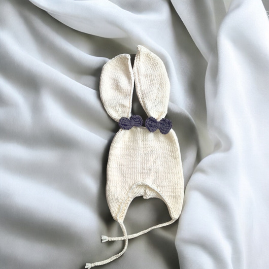 Czapeczka Królik z wełny merynosa