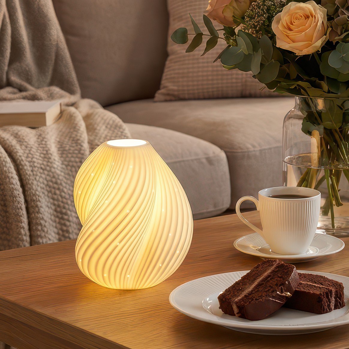 Porcelanowa lampa stołowa dekoracyjna 23 cm ILLUSION