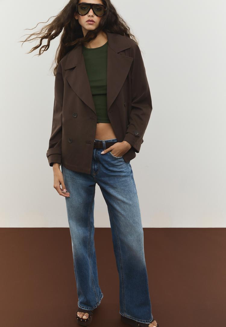 Stradivarius Krótki, lejący się trencz z paskiem Brązowy XL