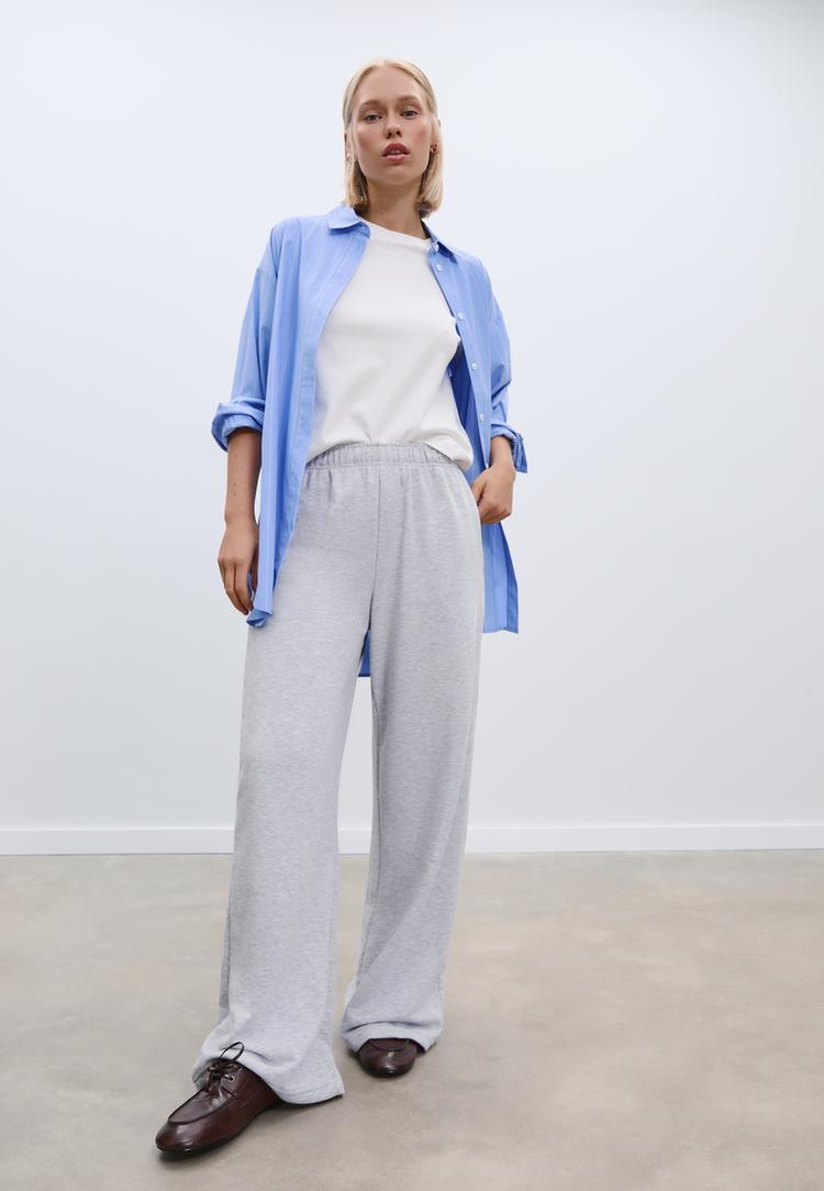 Stradivarius Spodnie jogger z szerokimi nogawkami Popielaty S