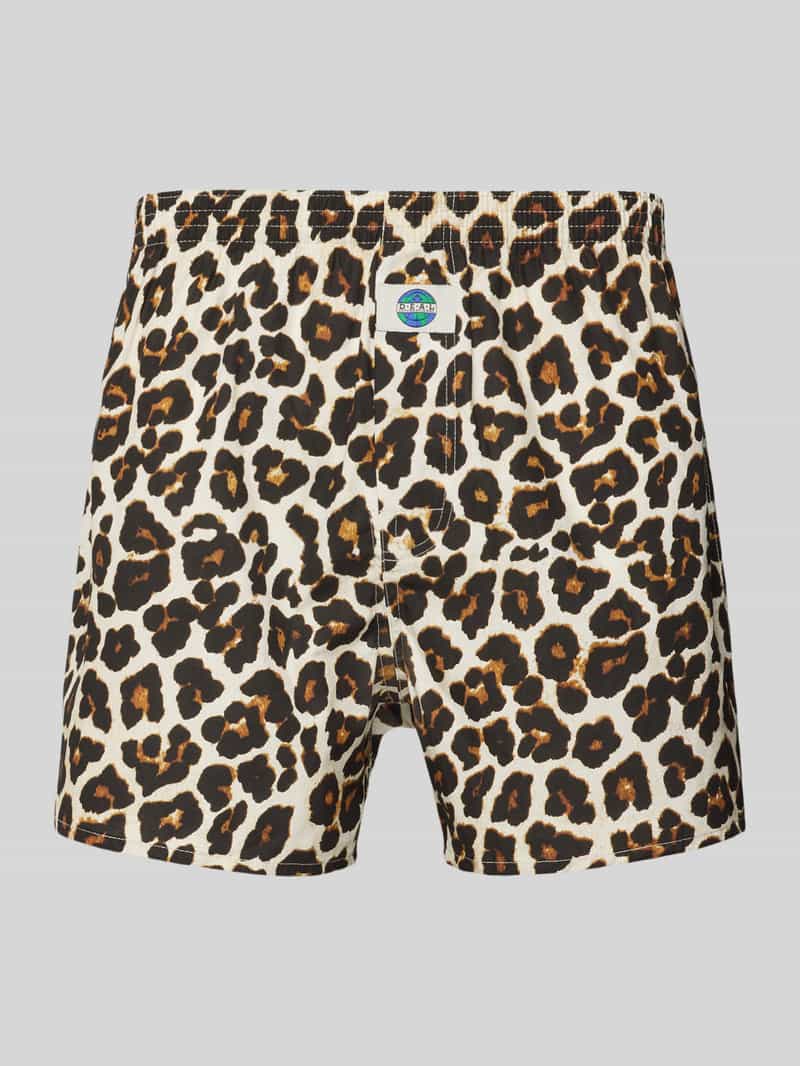 Szorty z detalem z logo