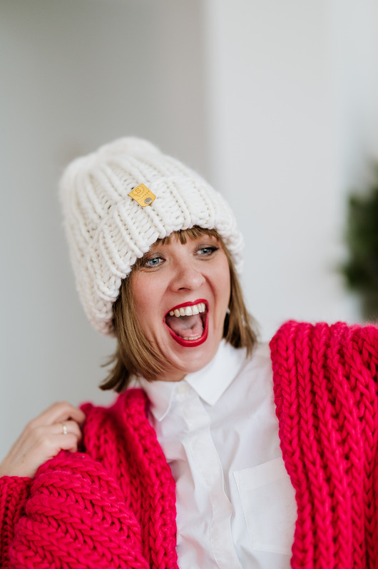 Biała czapka wełna 100% WOOLY złamana biel