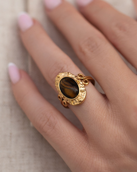 Złoty pierścionek ze stali chirurgicznej premium z kamieniem tygrysiego oka P