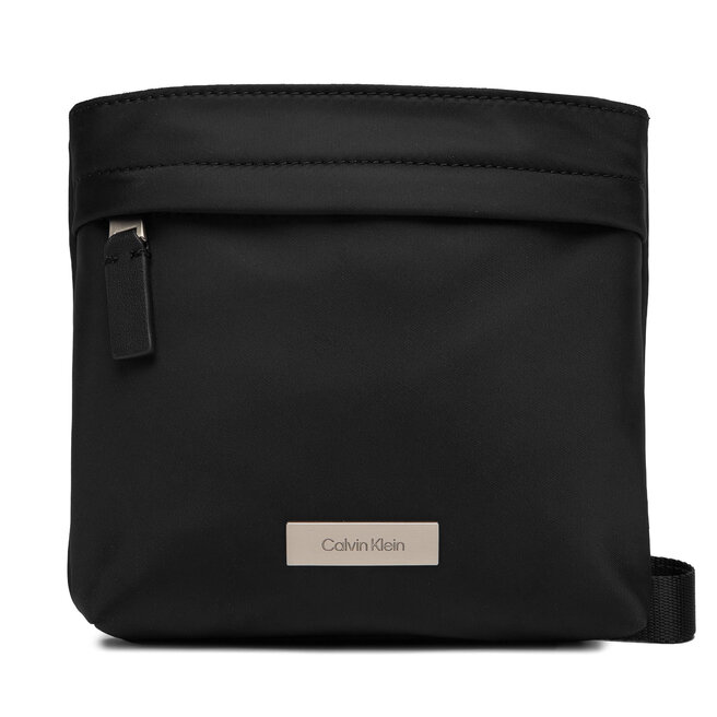 Saszetka Calvin Klein Sleek Slim Flatpack LV04D3234G Czarny