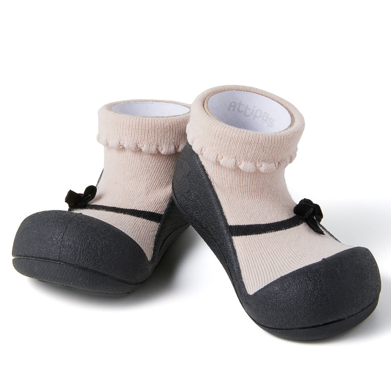 Lekkie I Elastyczne Buciki Attipas® Opera Girl 13,5 Cm / 22,5 Antypoślizgowe