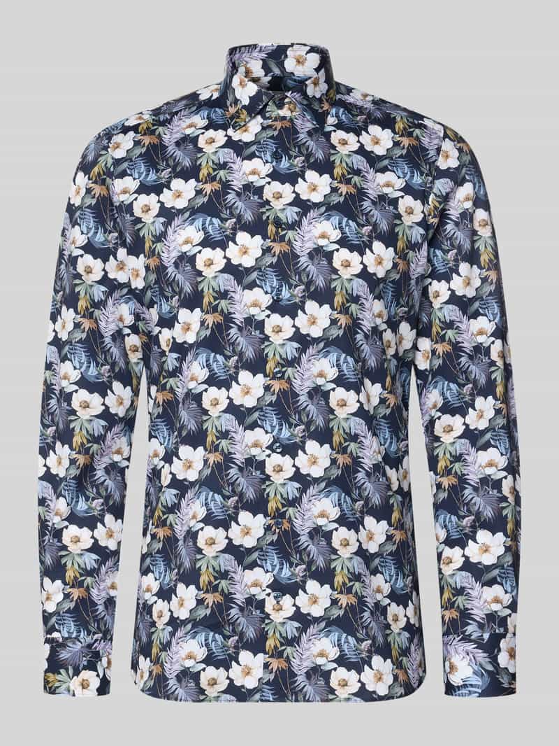 Koszula biznesowa o kroju slim fit z mieszanki bawełny z kołnierzykiem typu kent