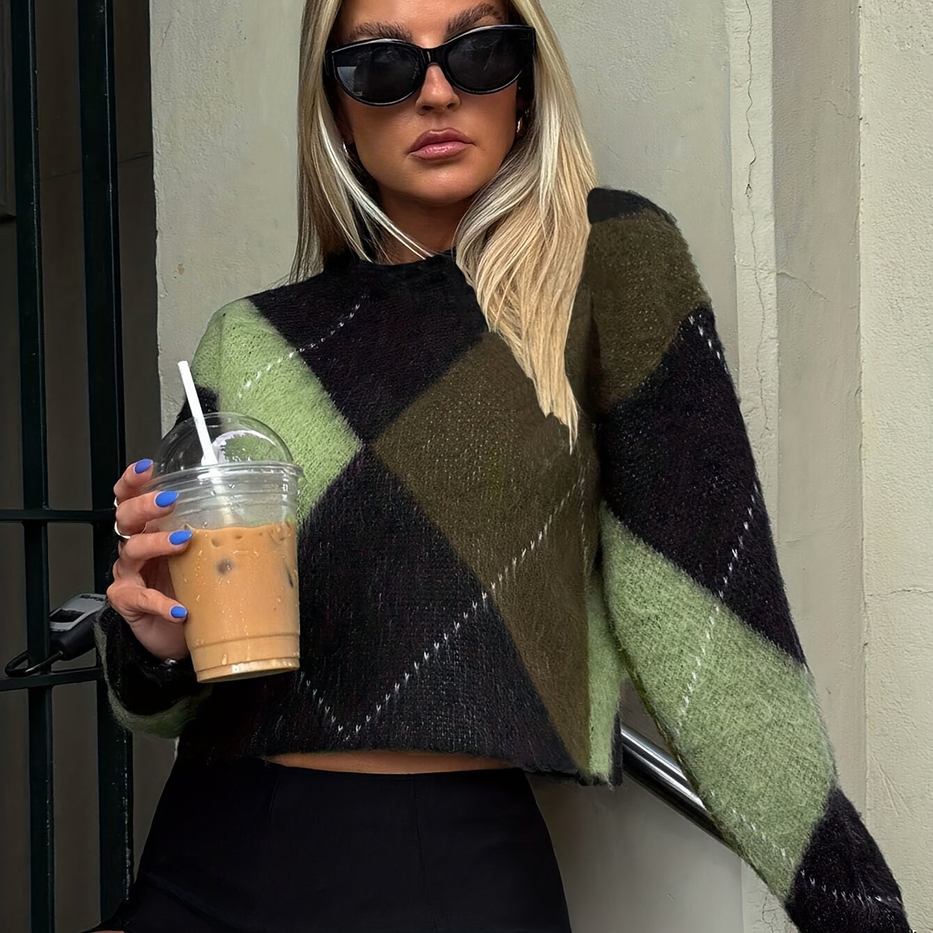 TEMU Elegancki sweter damski w blokach kolorów - Szykowny sweter z okrągłym dekoltem w odcieniach brązu i czerwieni - Niezbędny element warstwowego