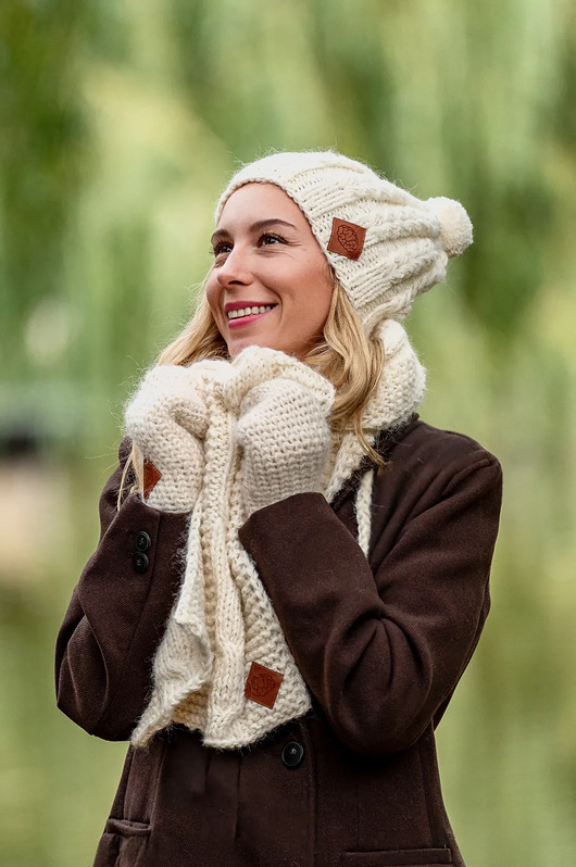 Czapka MERINO Smile Beżowy ecru + podszewka JEDWAB