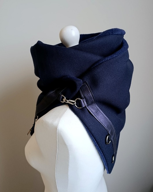 Szal wełniany granatowy z metaliczną skórą - piękny