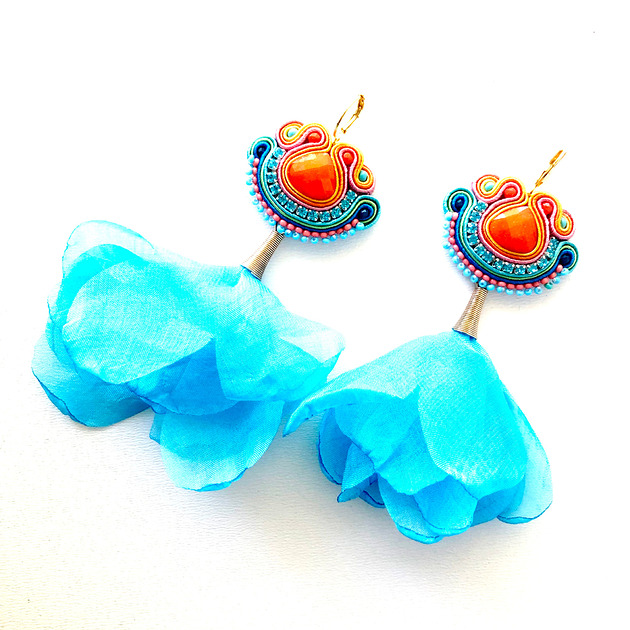 Sutaszowe kolczyki TOLUCA z kwiatami