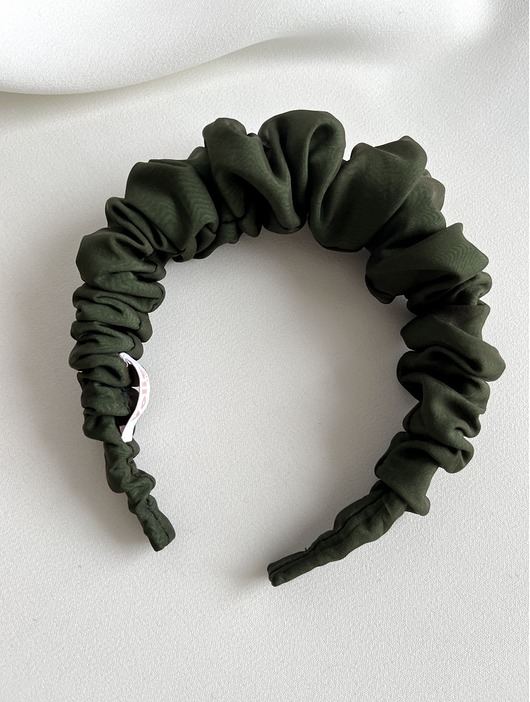 Zielona jedwabna marszczona opaska Amalia