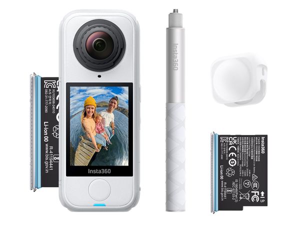Insta360 X4 Air Starter Bundle (Arctic White) CINSAAFA_SE17