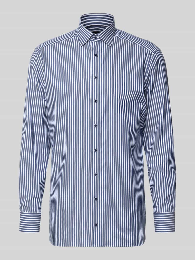 Koszula biznesowa o kroju regular fit z czystej bawełny z kołnierzykiem typu kent