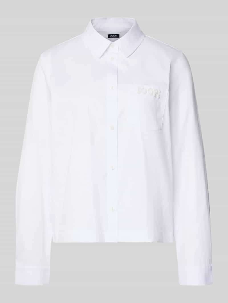 Bluzka koszulowa o kroju regular fit z kieszenią na piersi model ‘Bella’