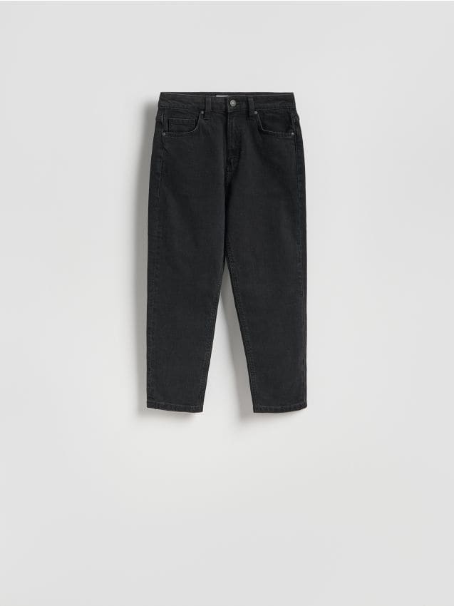 Reserved - Jeansy mom fit z krótszą nogawką - czarny
