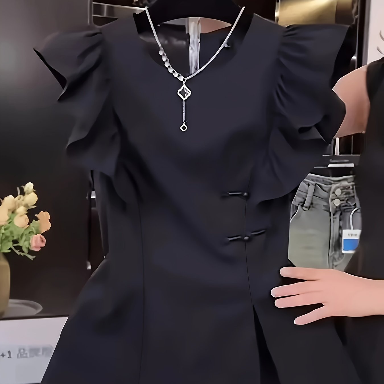 TEMU Bluzka Damska Elegancka Bez Rękawów z Bufiastymi Rękawami i Dekoracyjnymi Guzikami - Okrągły Dekolt, Rozcięty Dołek, Wyszczuplający Pas,