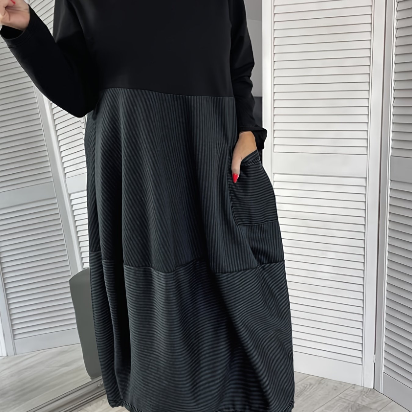 TEMU Elegancka, codzienna, czarna sukienka midi z długim rękawem i kieszeniami Okrągły dekolt, wzór w paski, styl fit and flare