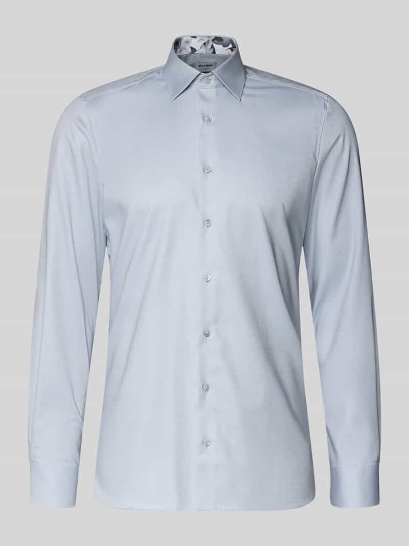 Koszula biznesowa o kroju slim fit z bawełny z kołnierzykiem typu kent