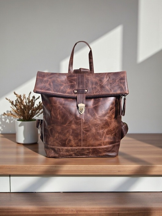 Plecak skórzany brązowy Tanvi vintage ciekawy kształt