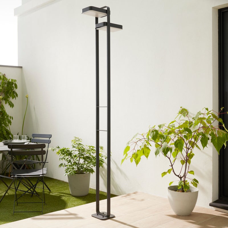 INSPIRE - Ściemnialna lampa solarna LED zewnętrzna - WAIKI - 100/900 Lm - 4000 K - z 2 bateriami BOOSTER - pilot na podczerwień - wys. 200,6 cm - IP44