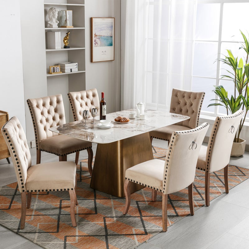 Krzesła do jadalni (krzesła kuchenne z charakterystycznym wypustkowym oparciem, 6 sztuk), nogi z litego drewna, kolor jasnokamelowy