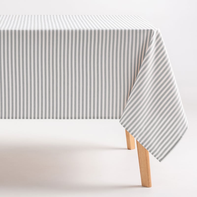 Obrus plamoodporny bawełniany, miękki w dotyku, w paski jasnoszary 160x300 cm