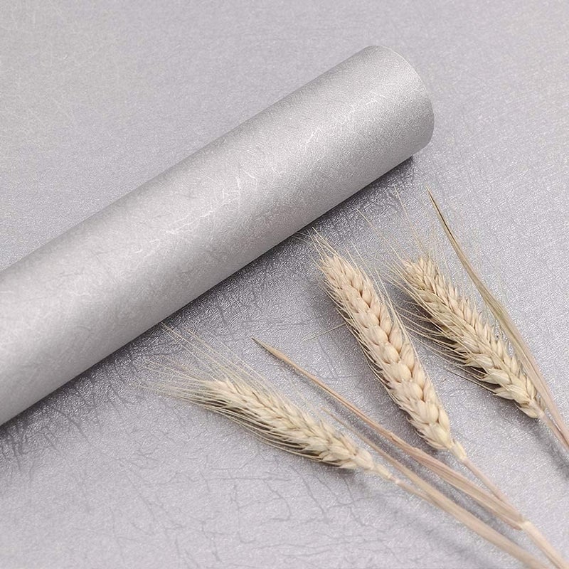 1 rolka (0,4 x 5 metrów) wodoodporna, samoprzylepna tapeta winylowa w kolorze srebrnym, odpowiednia do ścian sypialni, szafek i stołów
