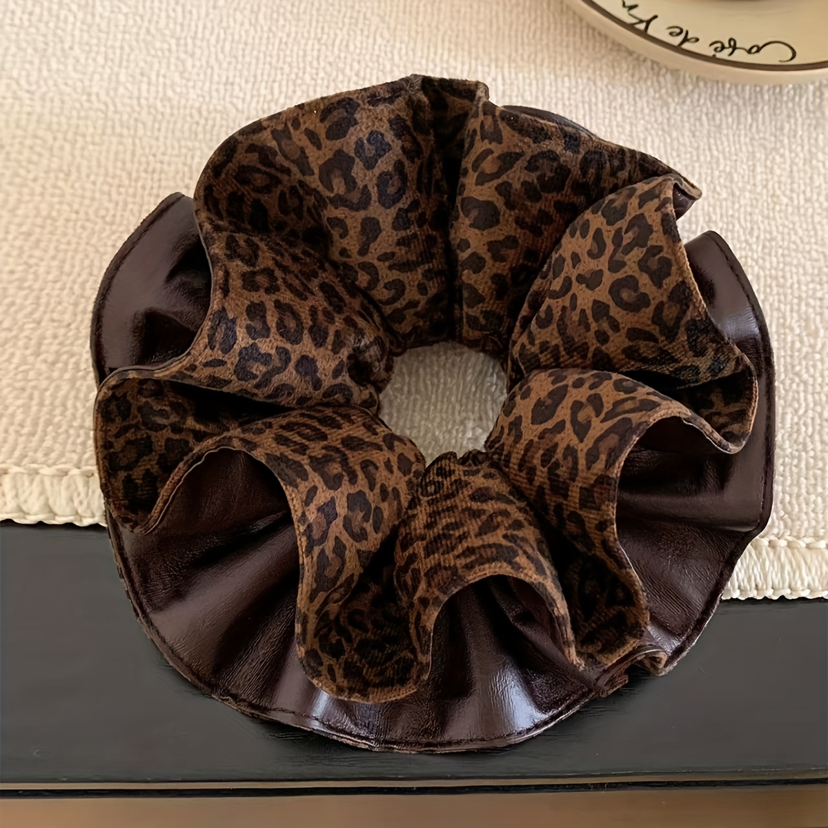 TEMU Stylowa i elegancka, dwuwarstwowa gumka do włosów z imitacji skóry w z efektem vintage dla kobiet, uniwersalny i prosty dodatek do włosów.