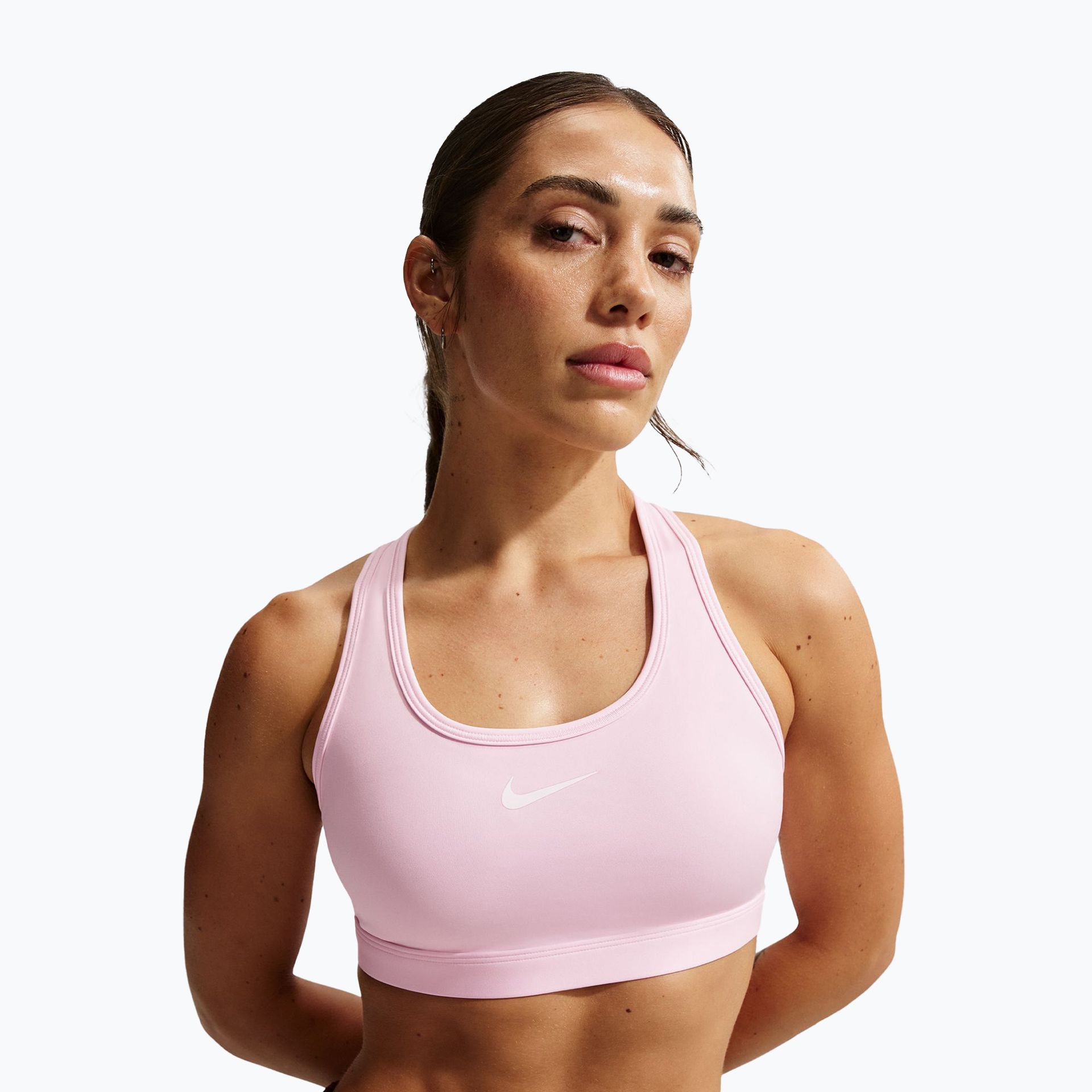 Biustonosz treningowy Nike Swoosh Medium Support pink foam/stone mauve/white WYSYŁKA W 24H 30 DNI NA ZWROT