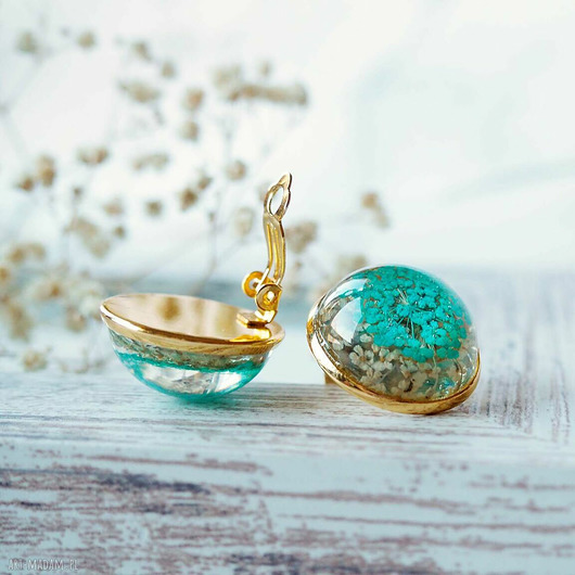 KLIPSY KWIATOWE z prawdziwymi suszonymi kwiatuszkami w żywicy