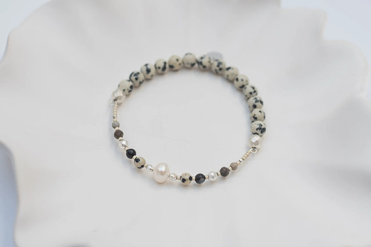 Bransoletka z Perłą i Jaspisem Dalmatyńskim