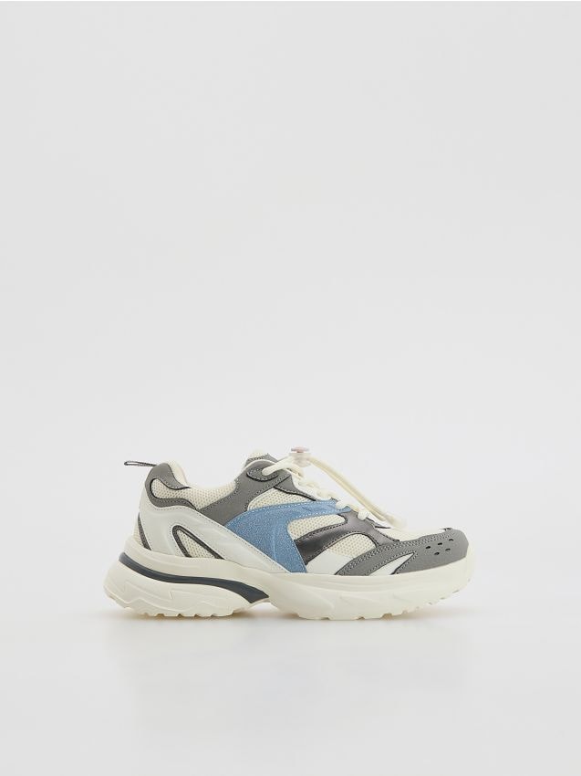 Reserved - Klasyczne sneakersy - złamana biel