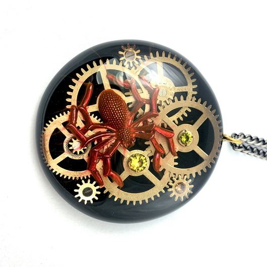 WIsior - RED WIDOW - pająk - unikatowy pomysł na prezent