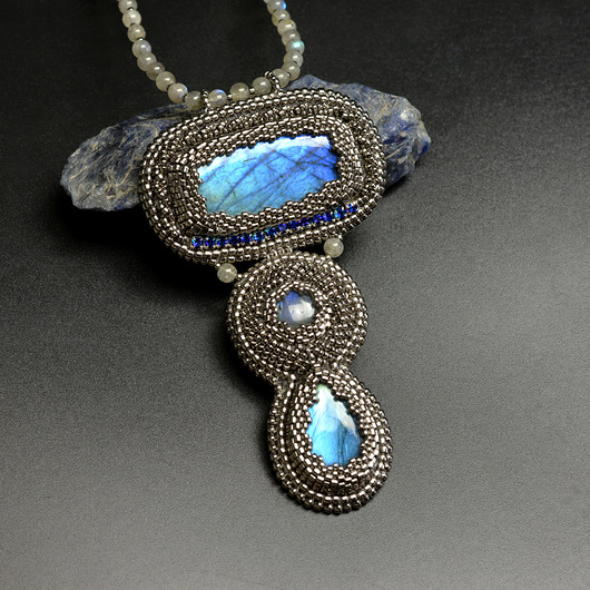 Vivino, naszyjnik z labradorytami, beading