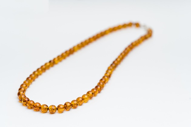 Naszyjnik bursztynowy KULKA regularna
