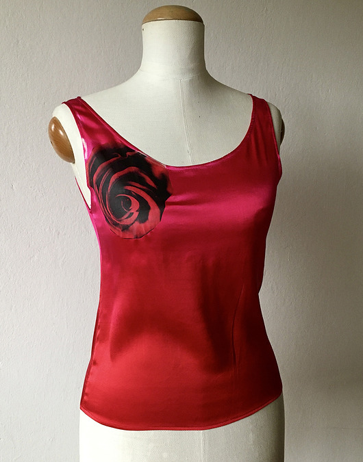 Jedwabny top CZARNA RÓZA