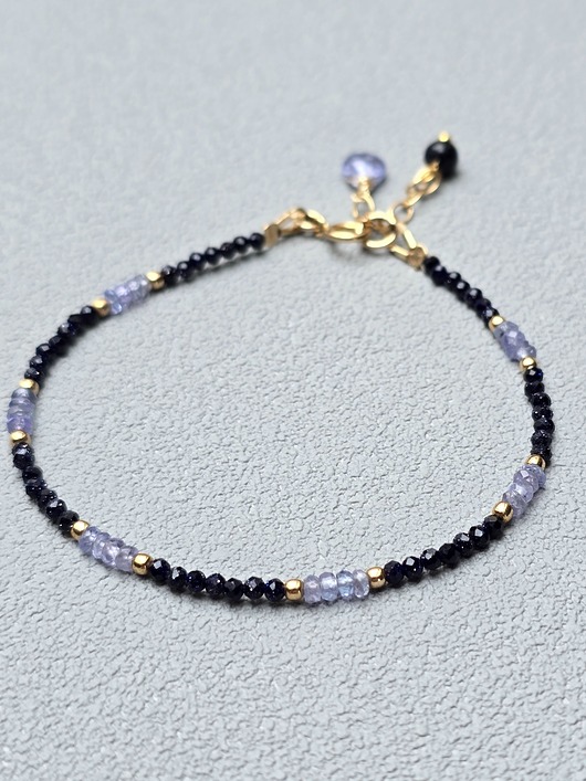 Delikatna Bransoletka z Tanzanitem